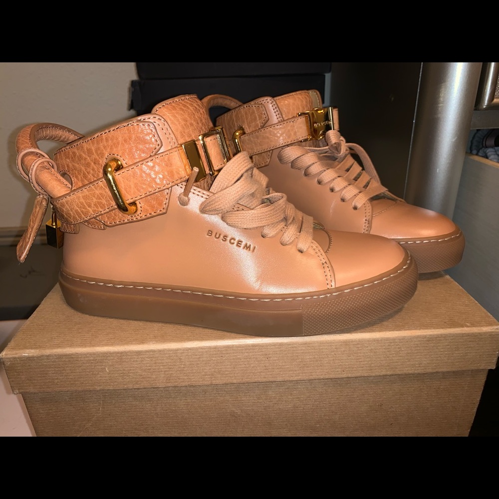 Buscemi sneaker size 36